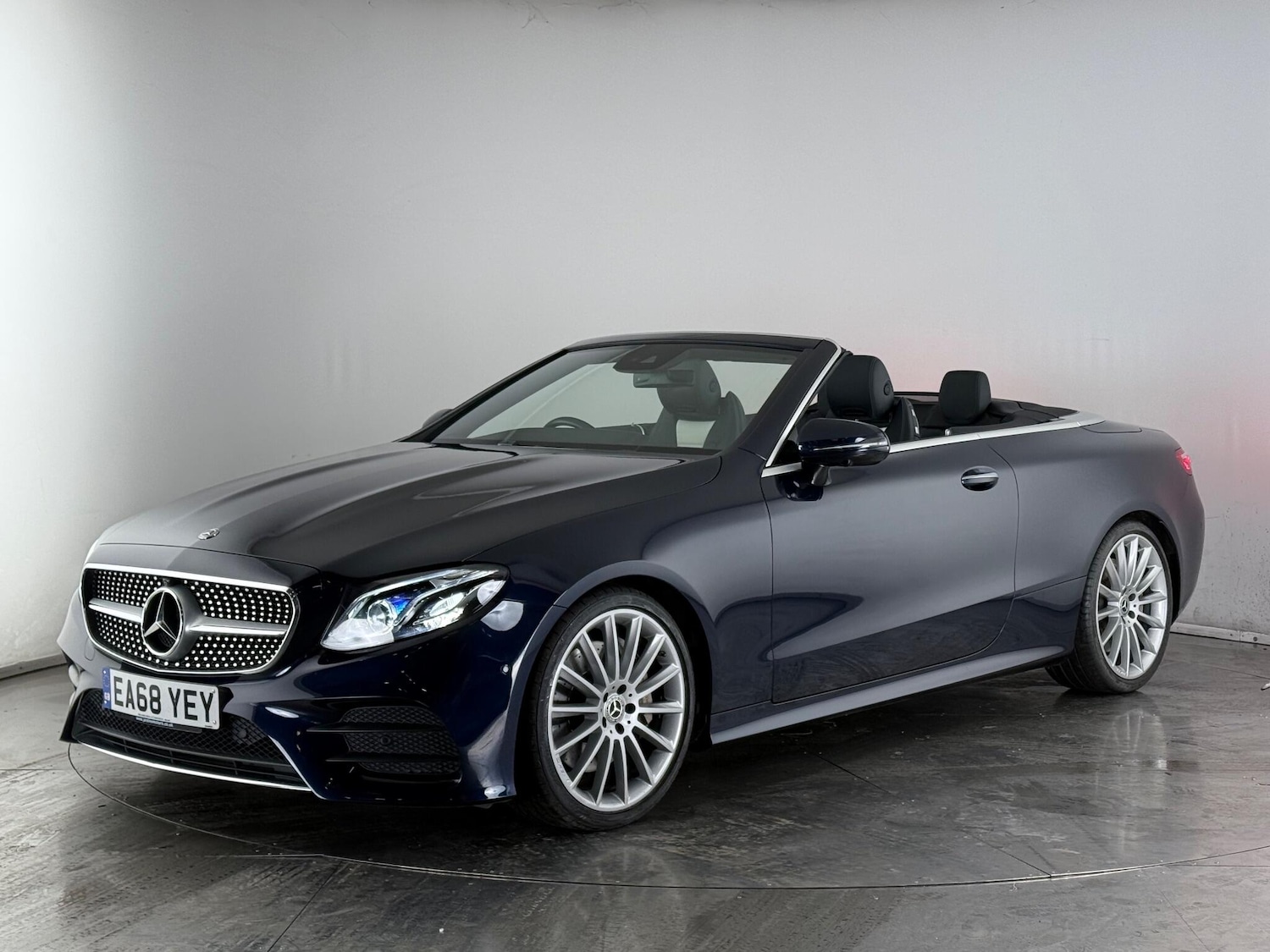 Used Mercedes-Benz E Class 2018 for sale - 76512709: Photo 4