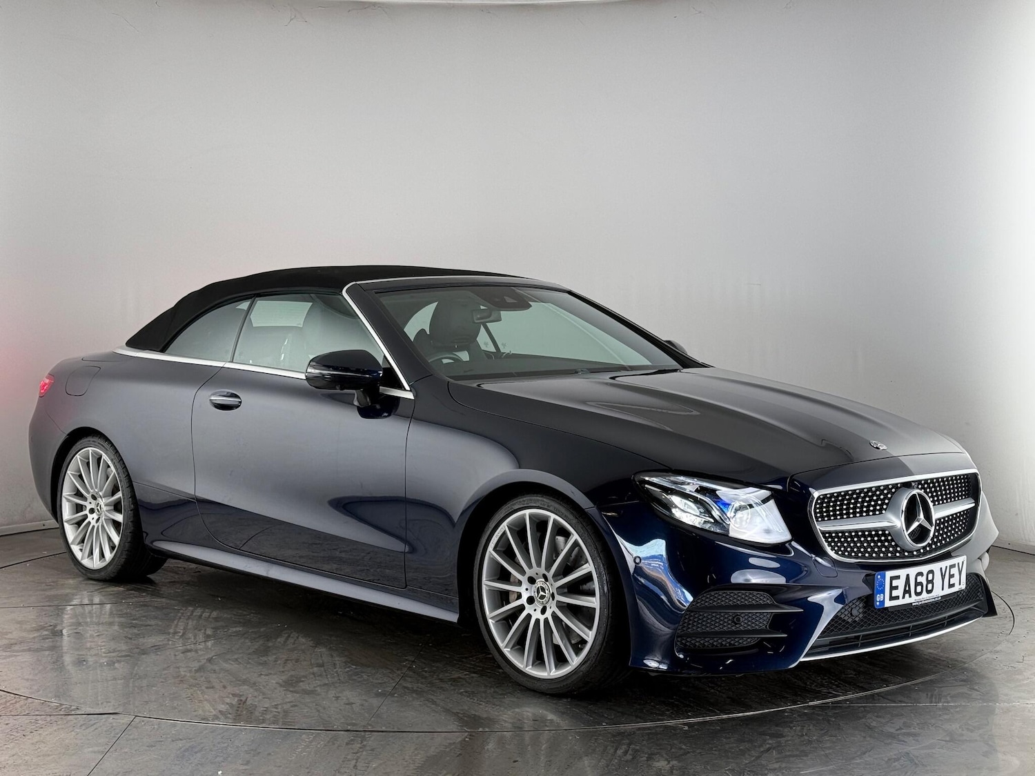 Used Mercedes-Benz E Class 2018 for sale - 76512709: Photo 8