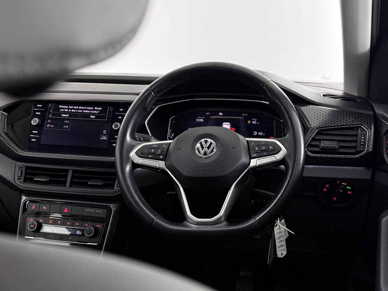 Used Volkswagen T-Cross 2020 for sale - 77701824: Photo 17