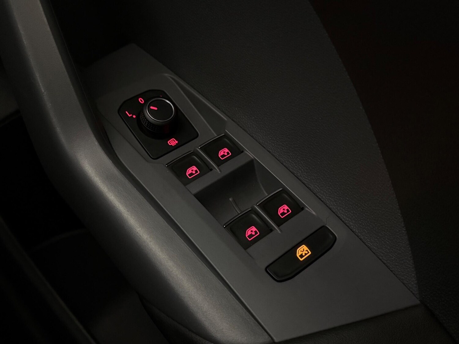 Used Volkswagen T-Cross 2020 for sale - 77701824: Photo 22