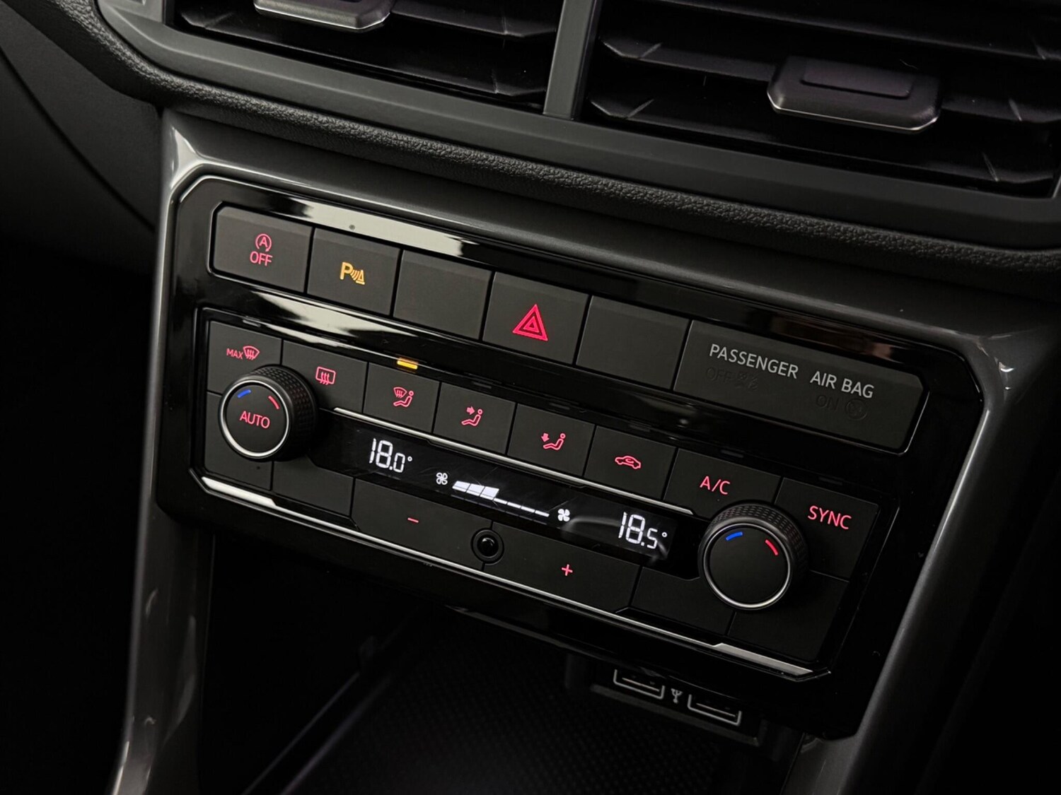 Used Volkswagen T-Cross 2020 for sale - 77701824: Photo 37