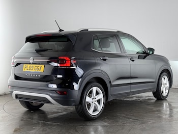 Used Volkswagen T-Cross 2020 for sale - 77701824: Photo