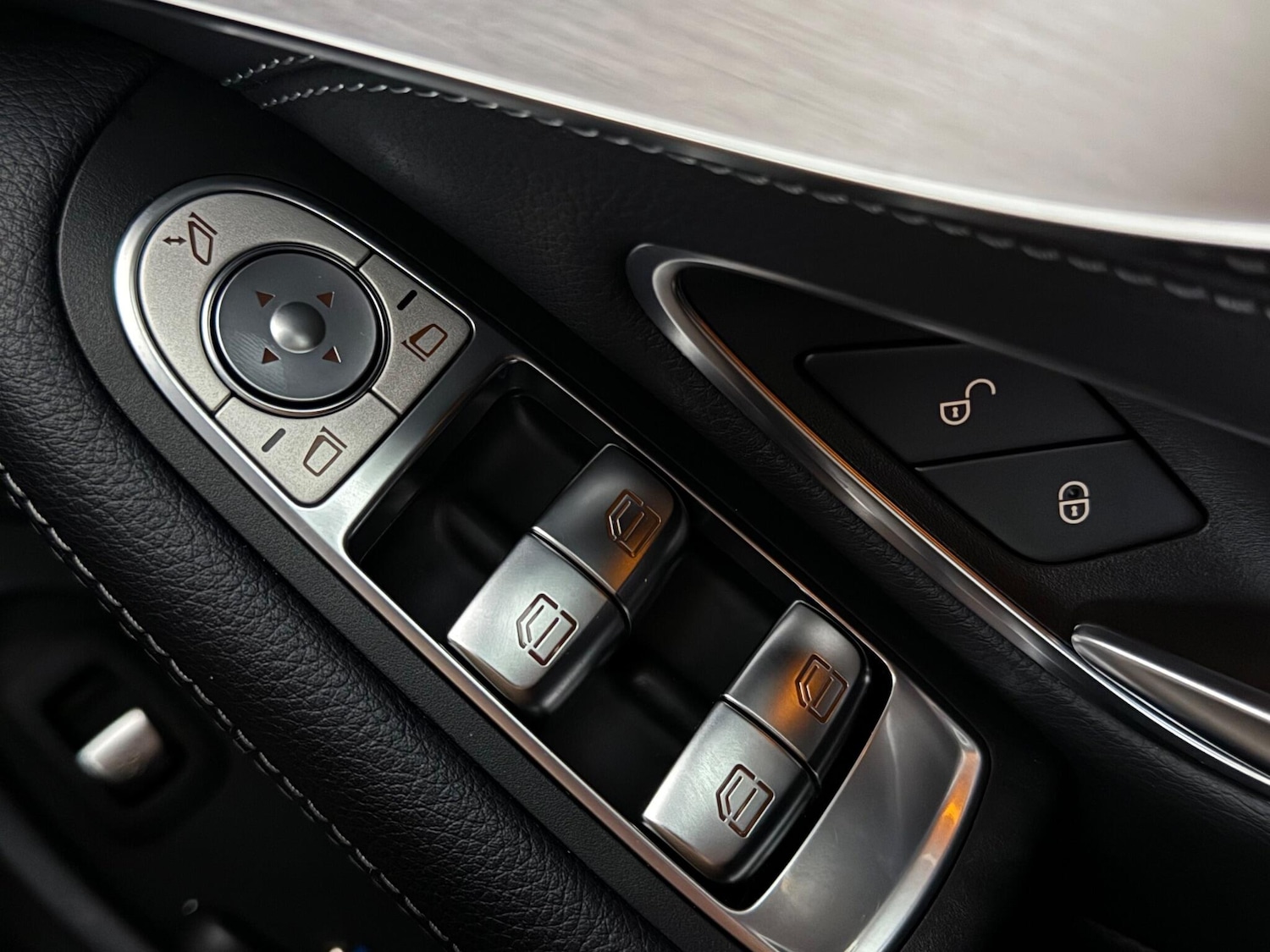 Used Mercedes-Benz C Class 2018 for sale - 76468132: Photo 26