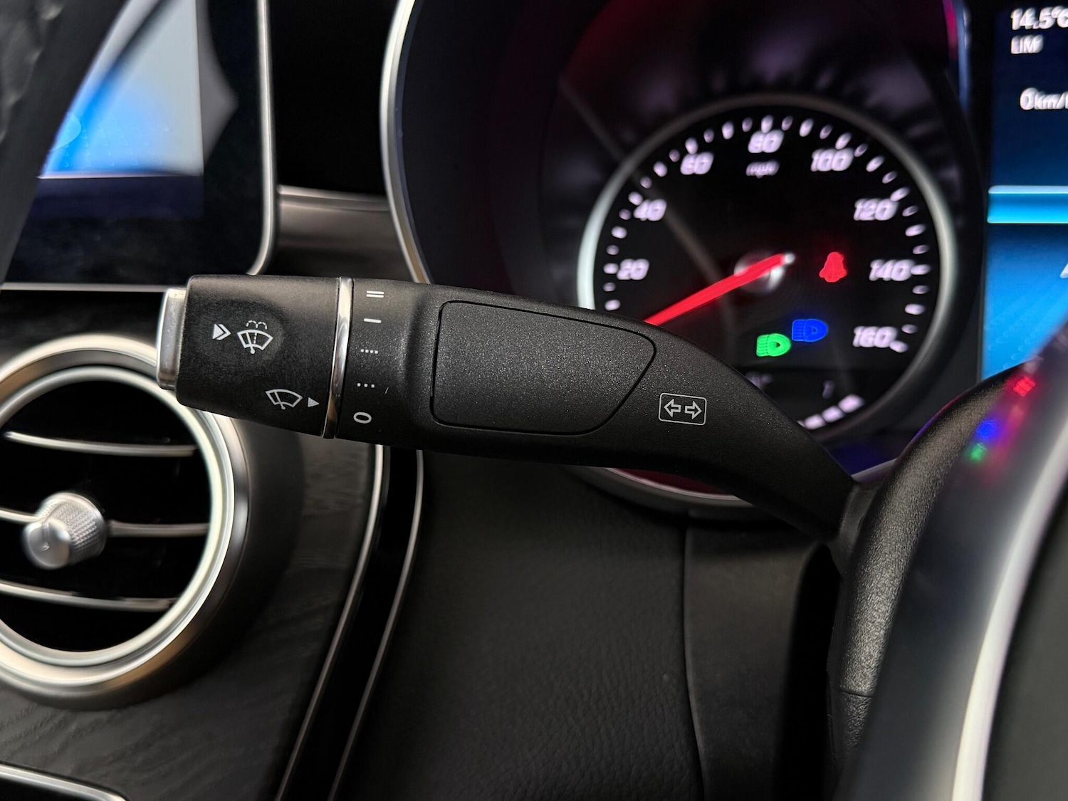 Used Mercedes-Benz C Class 2018 for sale - 76468132: Photo 35