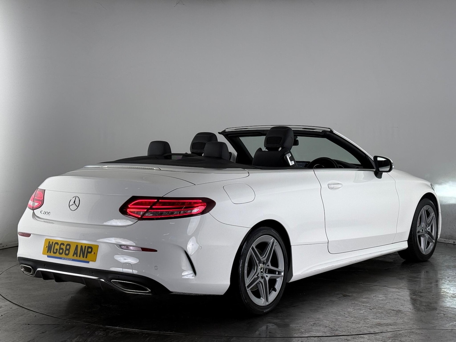 Used Mercedes-Benz C Class 2018 for sale - 76468132: Photo 4