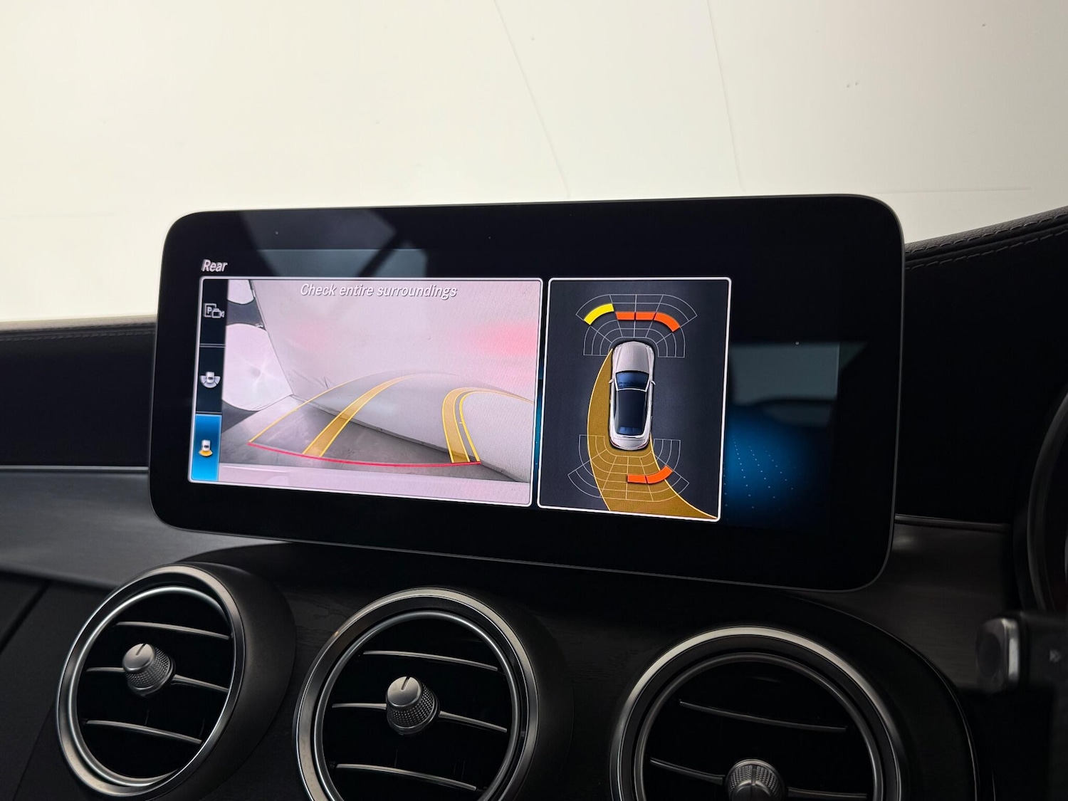 Used Mercedes-Benz C Class 2018 for sale - 76468132: Photo 42