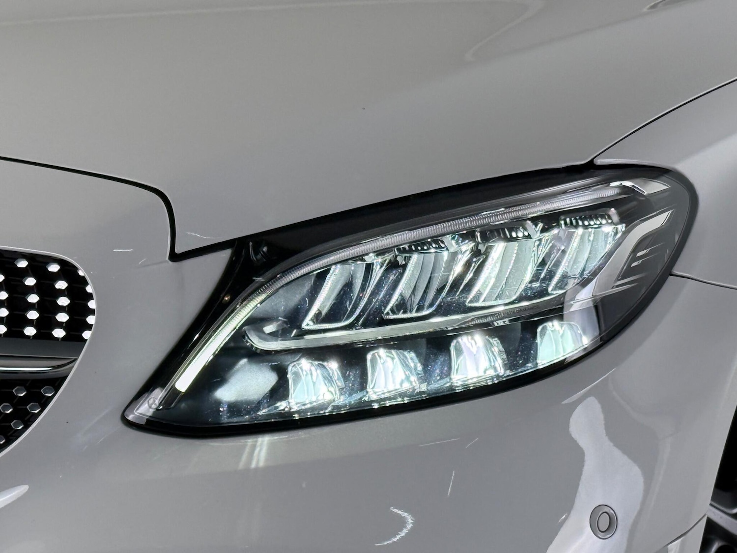 Used Mercedes-Benz C Class 2018 for sale - 76468132: Photo 8