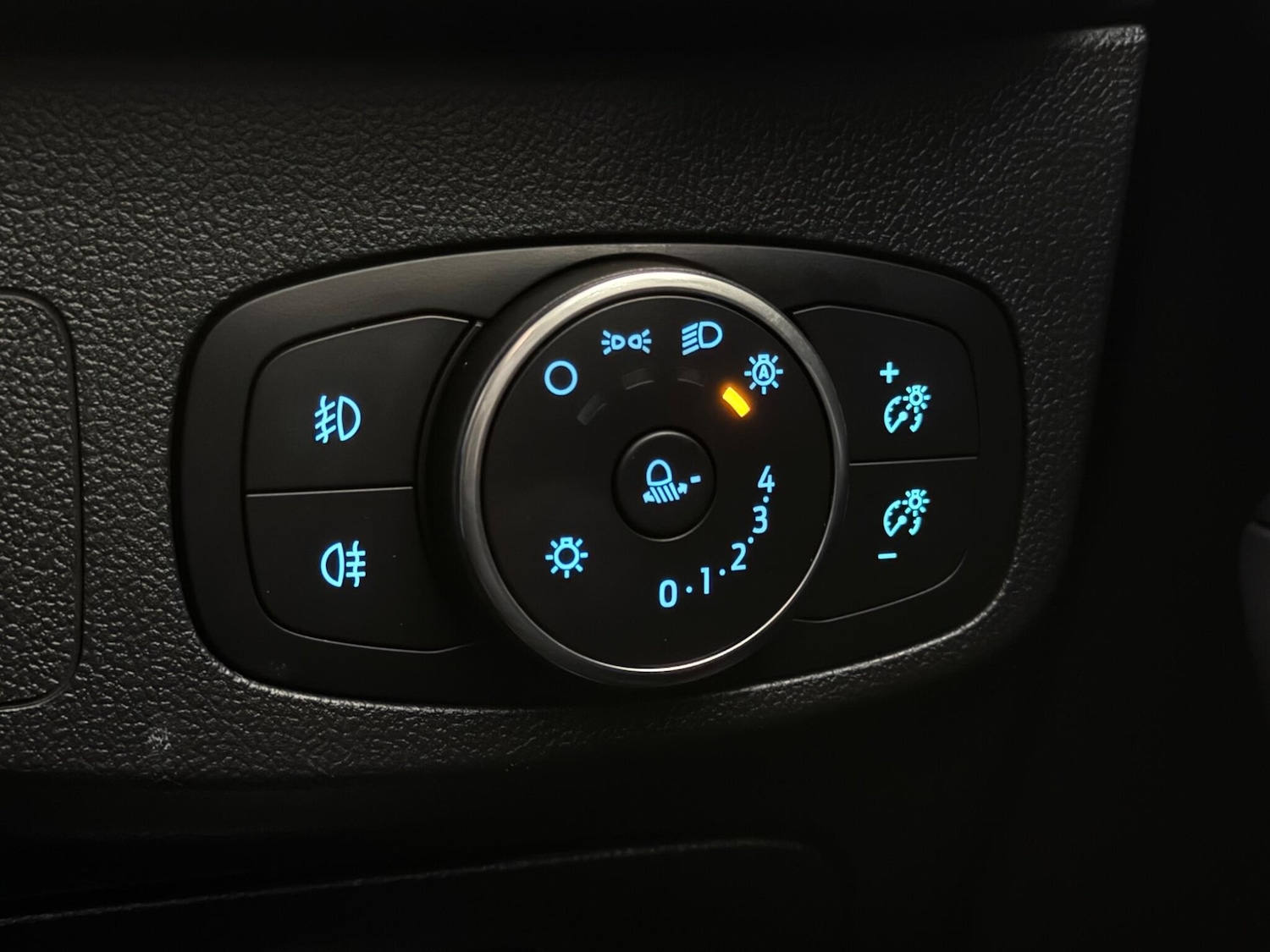 Used Ford Focus 2020 for sale - 77461059: Photo 20