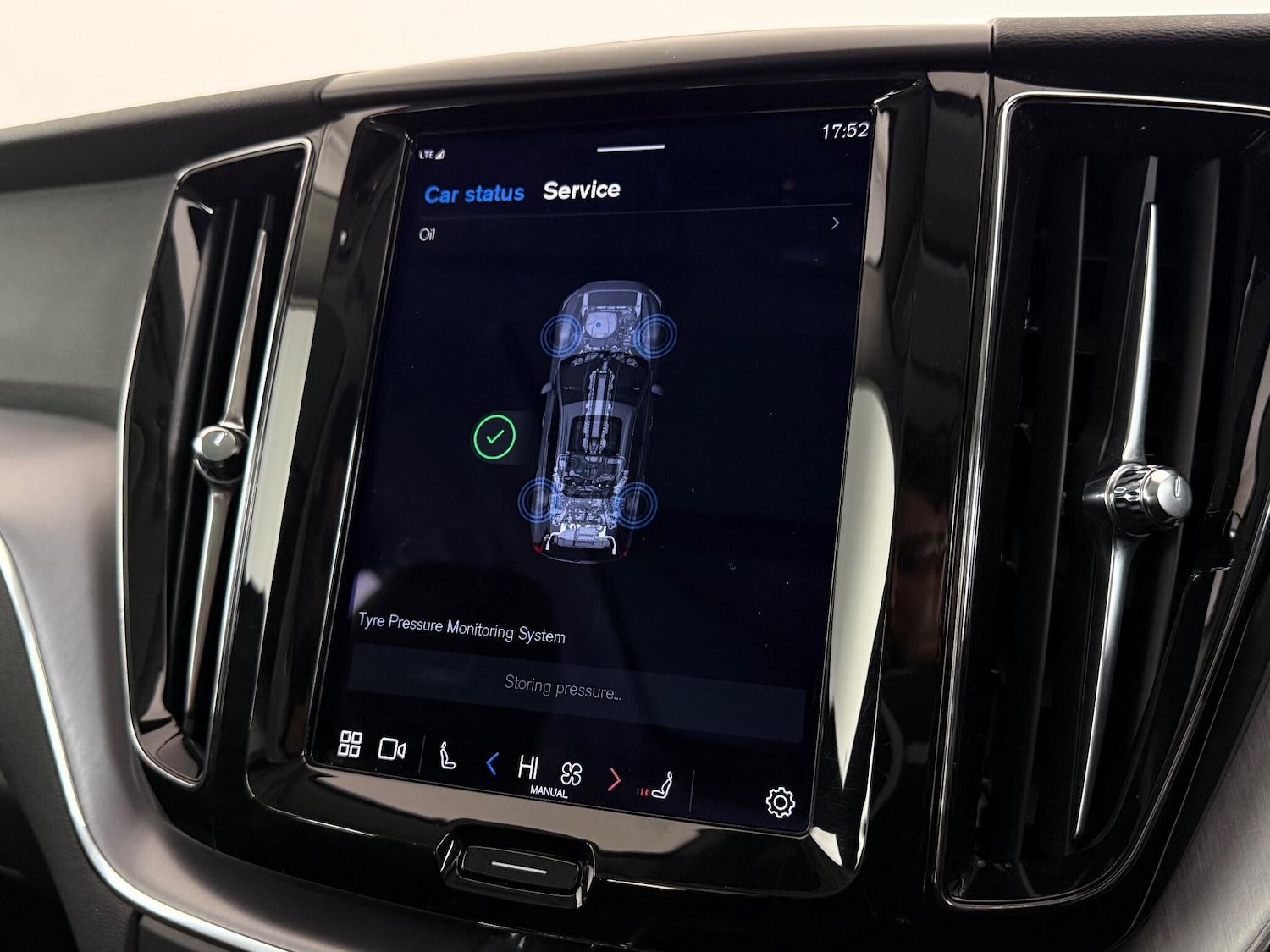 Used Volvo XC60 2021 for sale - 77259892: Photo 33