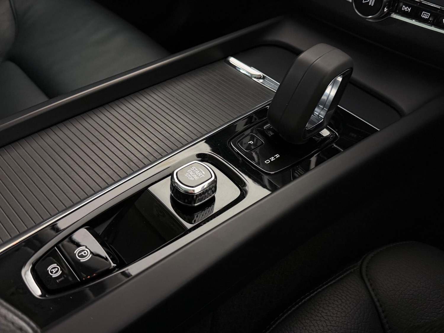 Used Volvo XC60 2021 for sale - 77259892: Photo 35