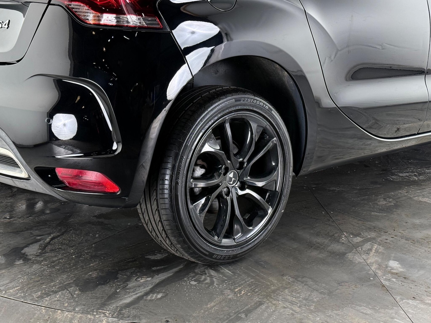 Used DS Automobiles DS 4 Crossback 2016 for sale - 76952497: Photo 12