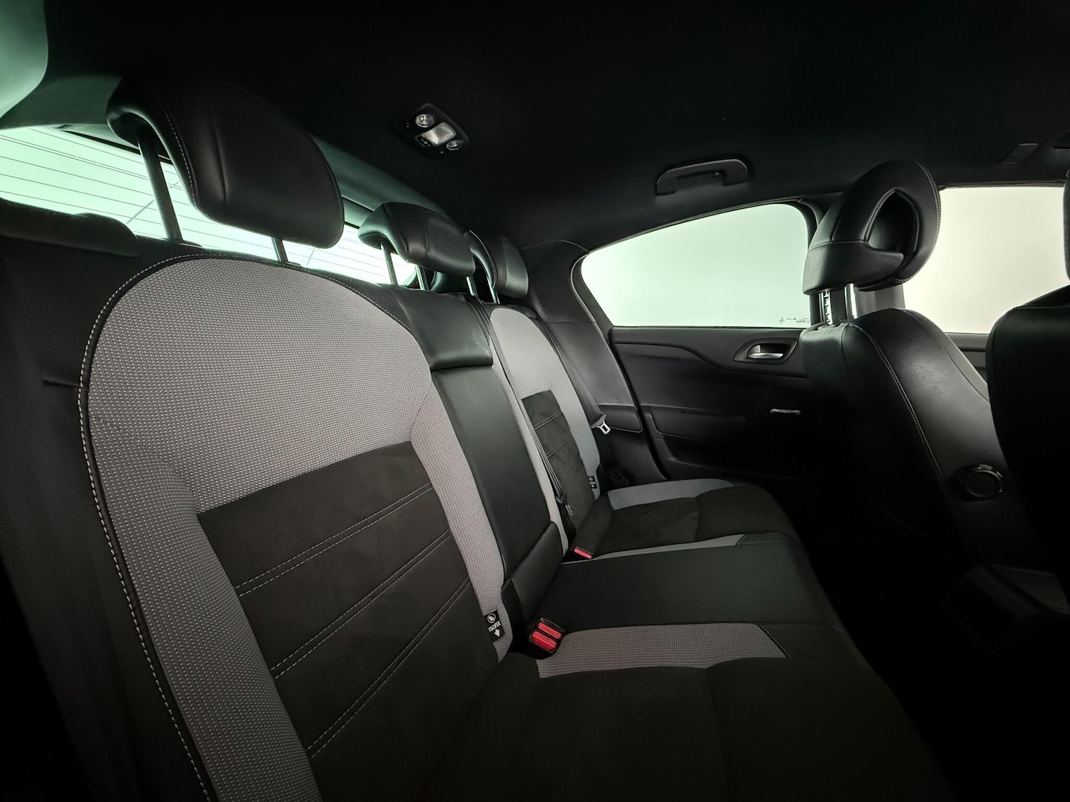 Used DS Automobiles DS 4 Crossback 2016 for sale - 76952497: Photo 19