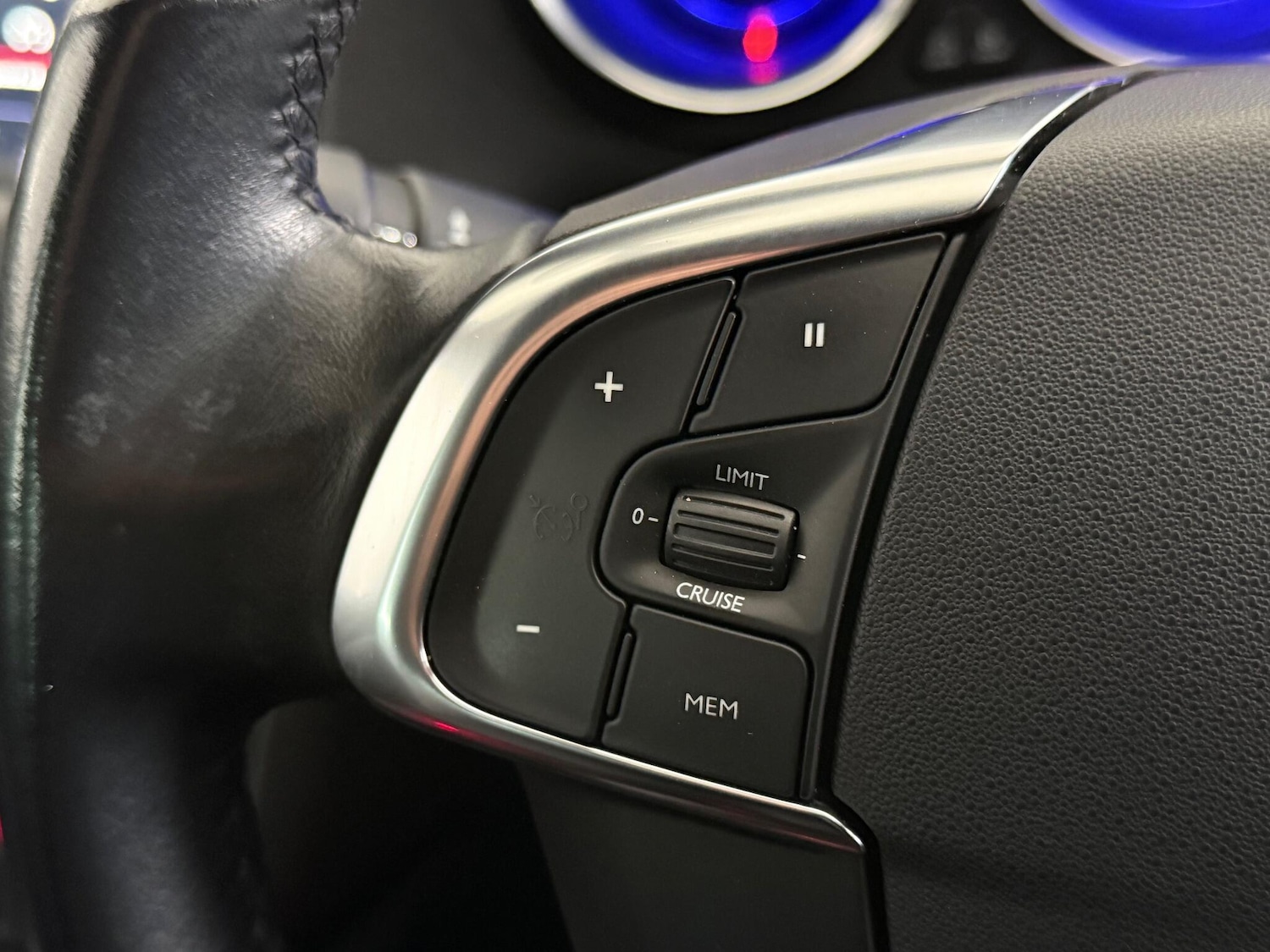 Used DS Automobiles DS 4 Crossback 2016 for sale - 76952497: Photo 23