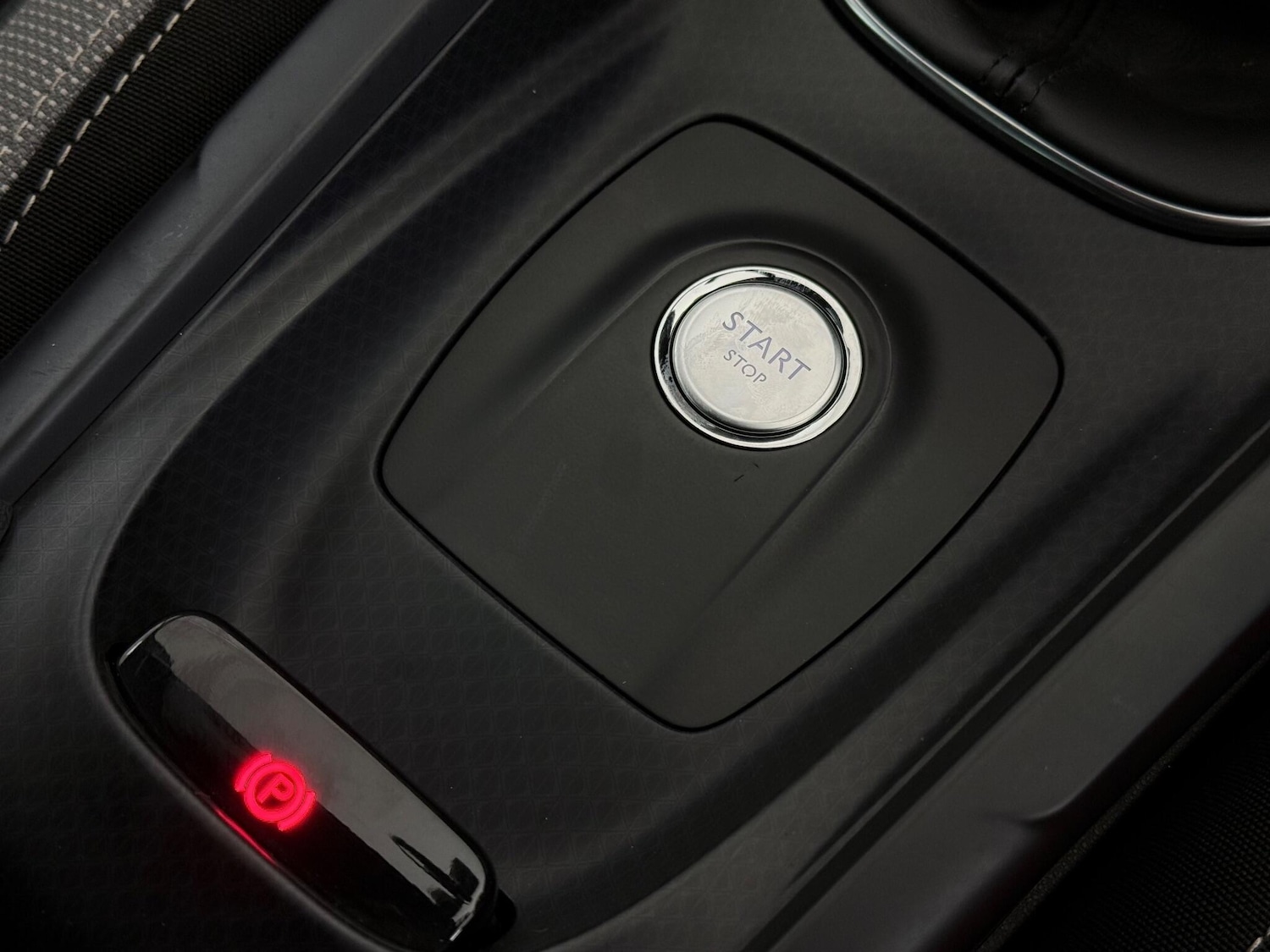 Used DS Automobiles DS 4 Crossback 2016 for sale - 76952497: Photo 40