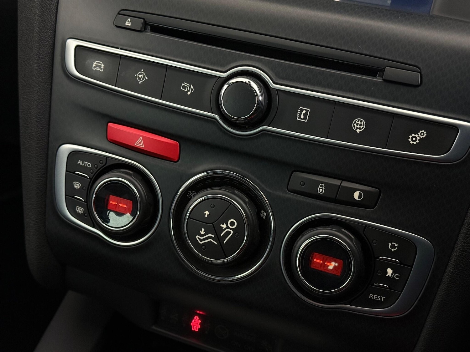 Used DS Automobiles DS 4 Crossback 2016 for sale - 76952497: Photo 42