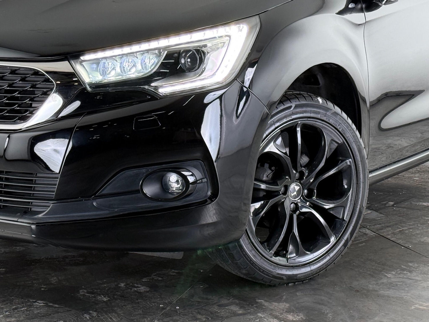 Used DS Automobiles DS 4 Crossback 2016 for sale - 76952497: Photo 45