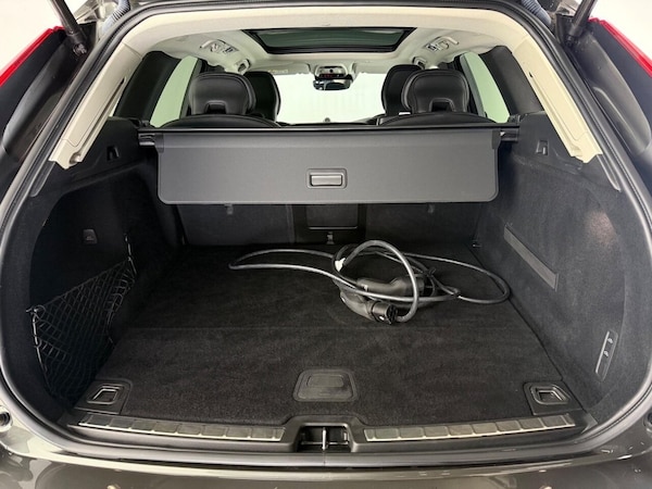 Used Volvo XC60 2020 for sale - 76223679: Photo 11