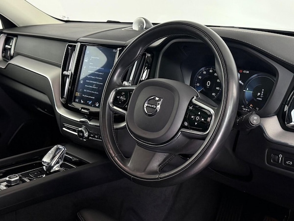 Used Volvo XC60 2020 for sale - 76223679: Photo 30