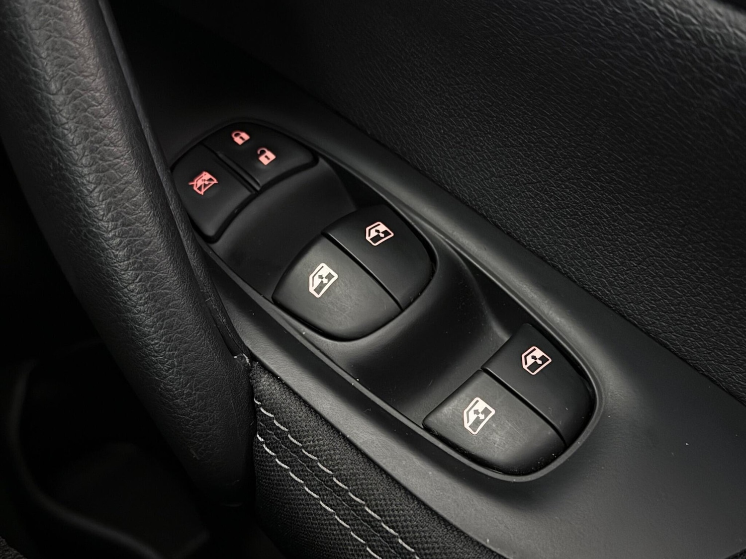 Used Nissan Qashqai for sale - 76468100: Photo 21