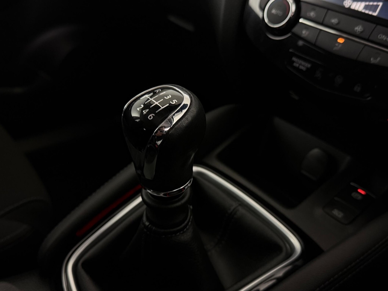 Used Nissan Qashqai for sale - 76468100: Photo 40