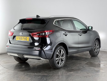 Used Nissan Qashqai 2018 for sale - 76468100: Photo