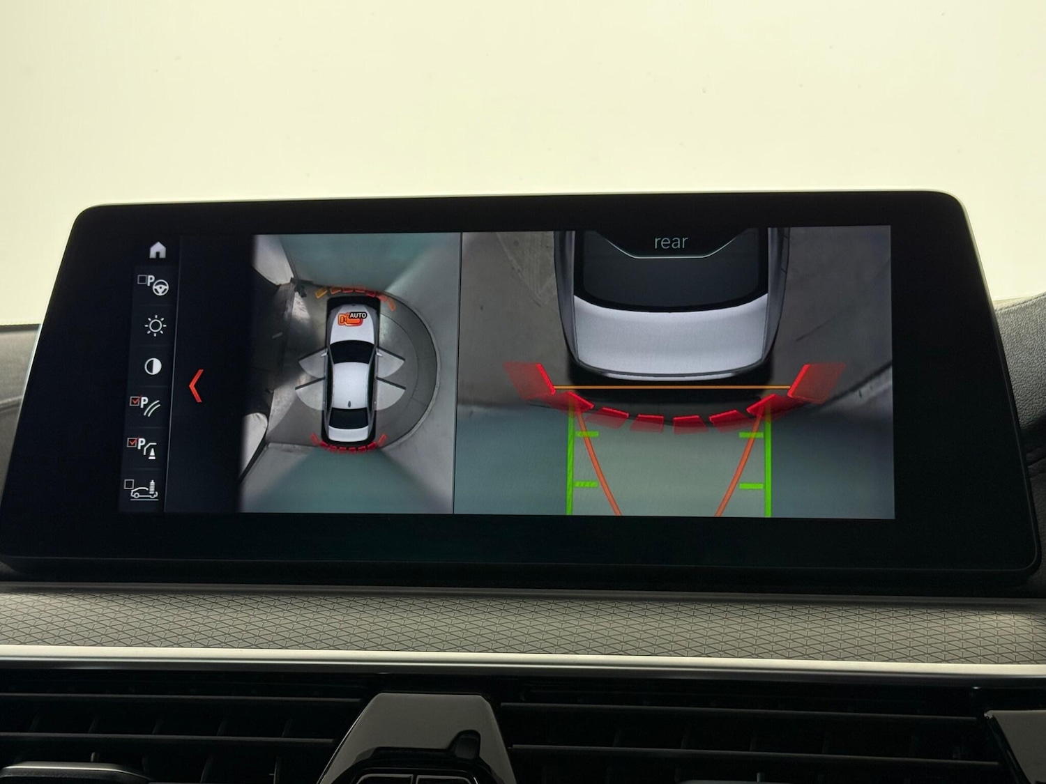 Used BMW 5 Series 2019 for sale - 77216616: Photo 28