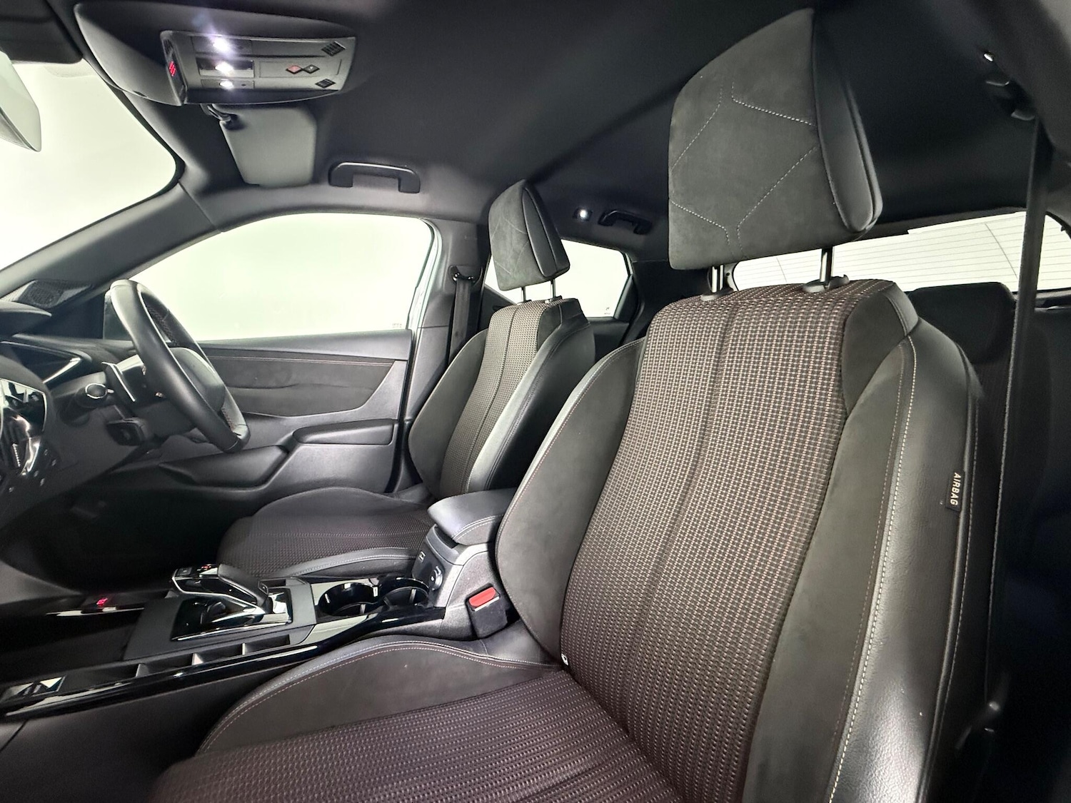 Used DS Automobiles DS 3 Crossback 2023 for sale - 77221655: Photo 14