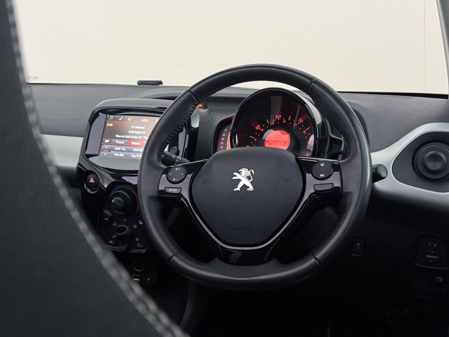 Used Peugeot 108 2017 for sale - 78063139: Photo 12