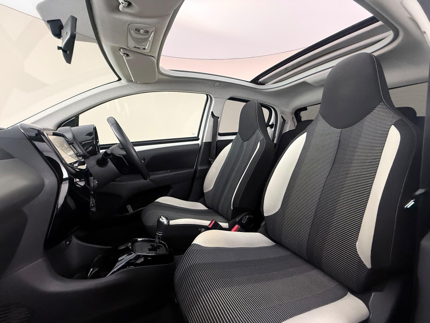 Used Peugeot 108 2017 for sale - 78063139: Photo 9