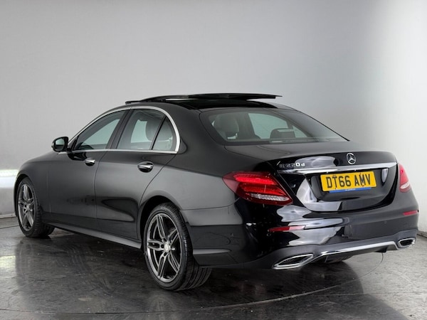 Used Mercedes-Benz E-Class 2017 for sale - 76202490: Photo 4