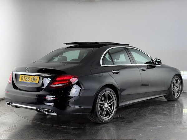 Used Mercedes-Benz E-Class 2017 for sale - 76202490: Photo 5
