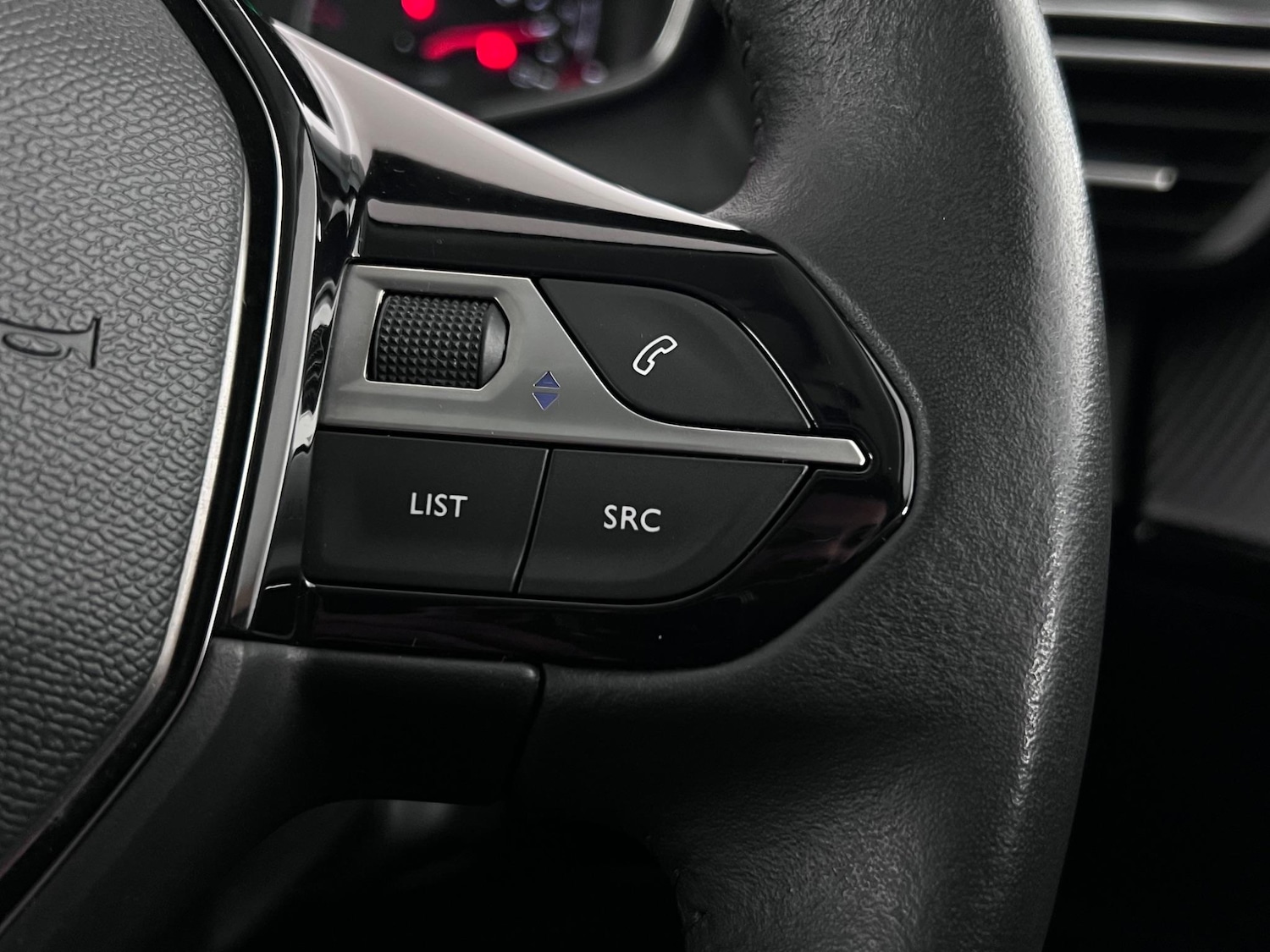 Used Peugeot 2008 2021 for sale - 77181181: Photo 19