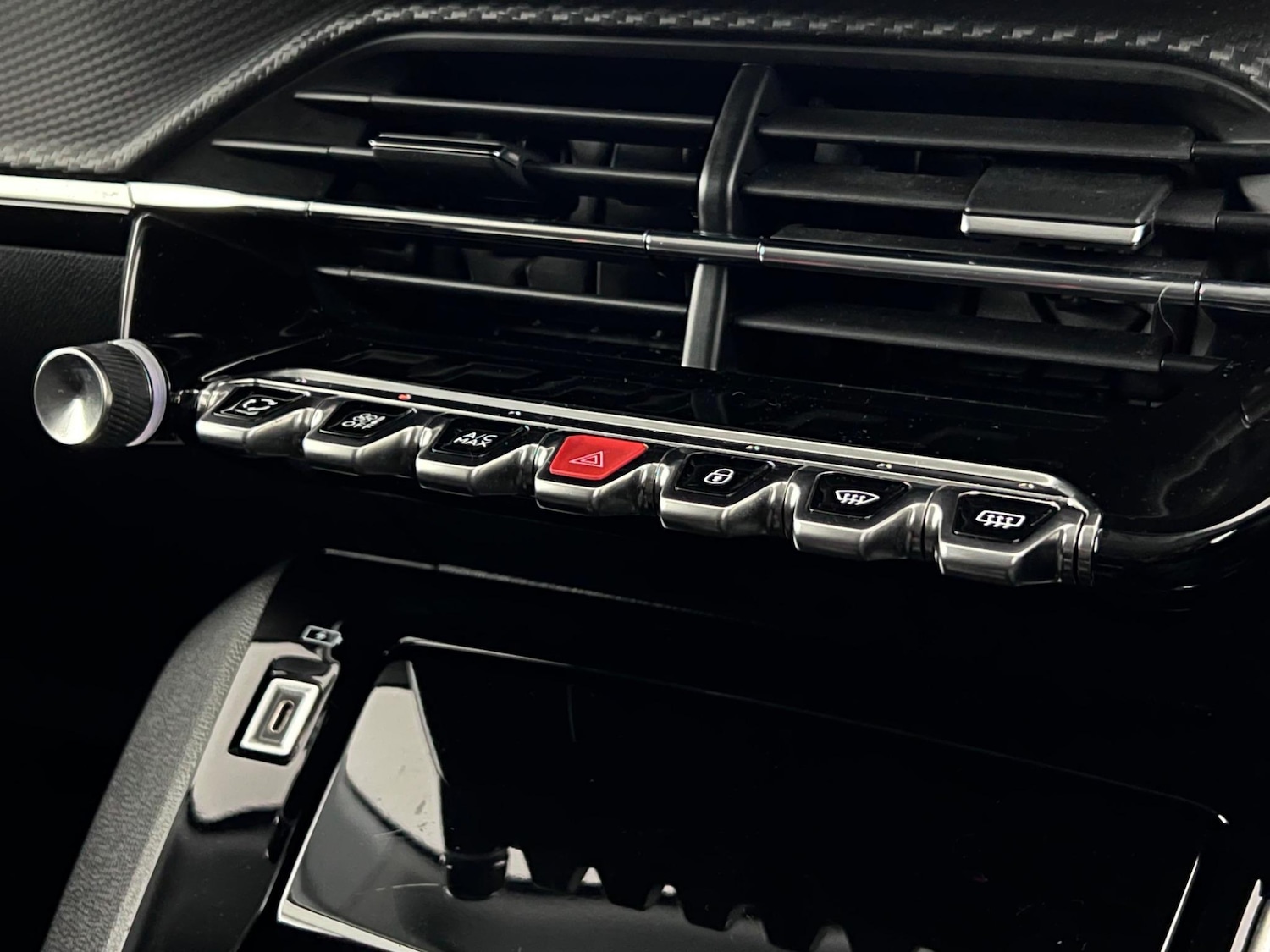 Used Peugeot 2008 2021 for sale - 77181181: Photo 34