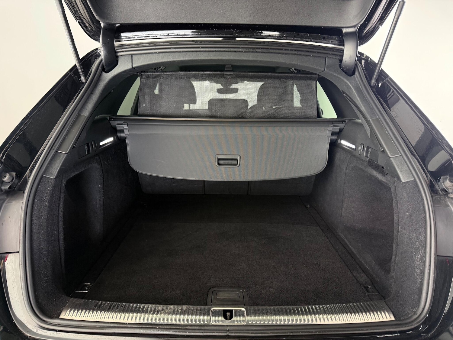 Used Audi A4 Avant 2022 for sale - 76714699: Photo 12