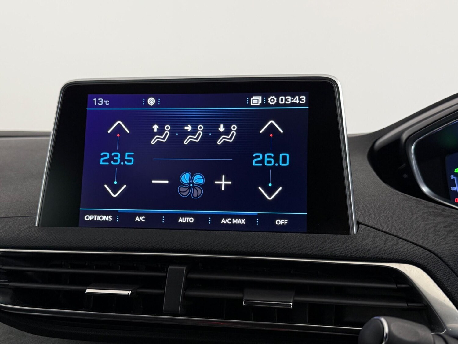 Used Peugeot 3008 2017 for sale - 77525195: Photo 25