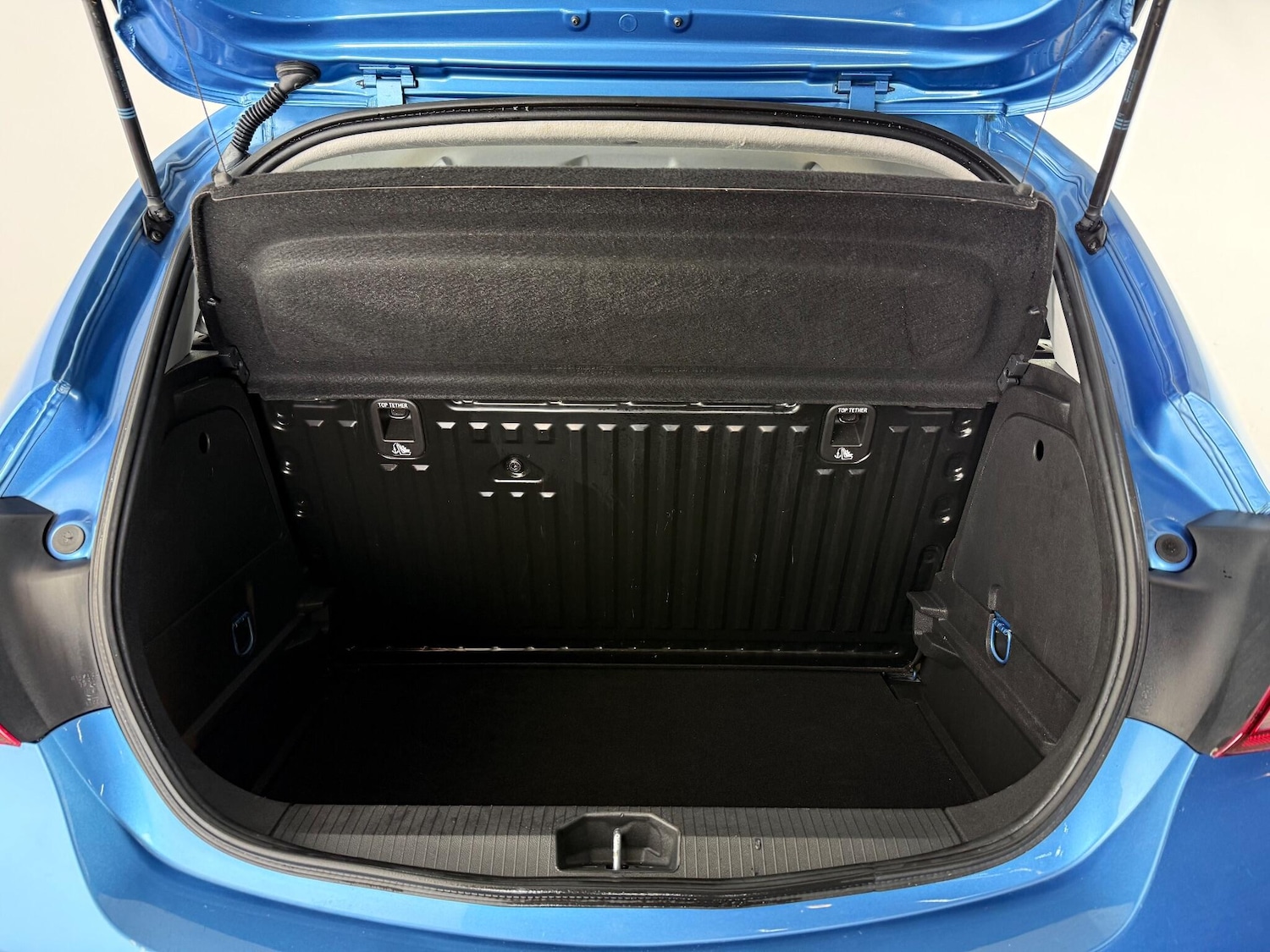 Used Vauxhall Corsa 2018 for sale - 77345807: Photo 8