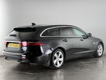Used Jaguar XF 2020 for sale - 76727787: Photo