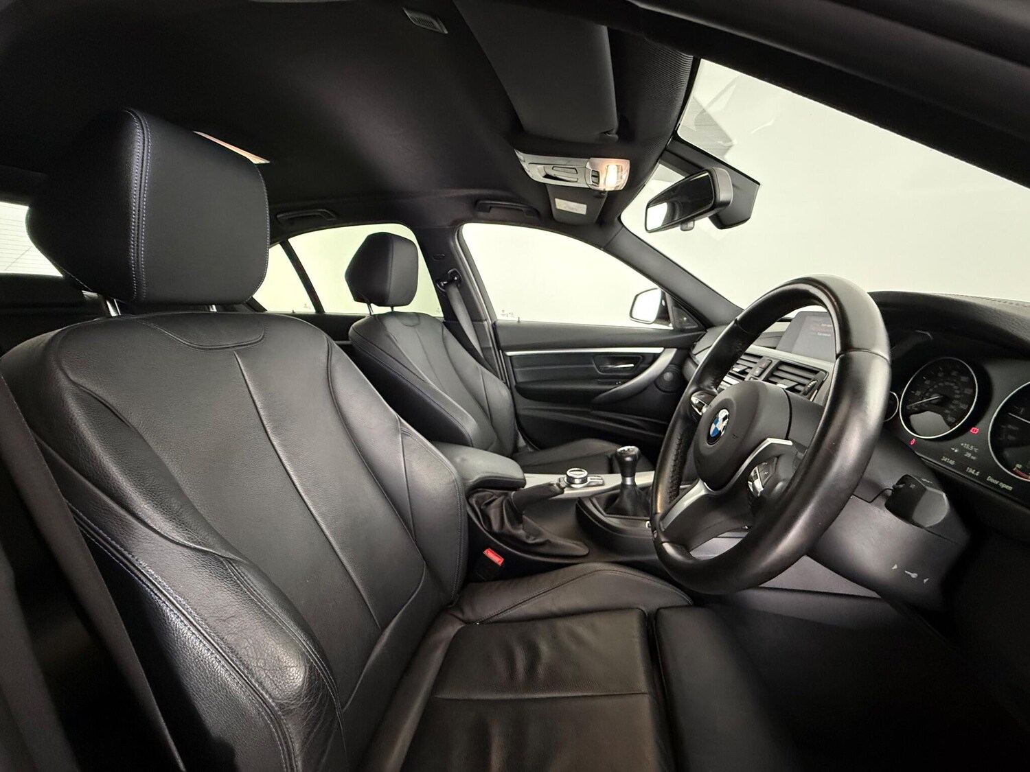 Used BMW 3 Series 2018 for sale - 76584687: Photo 16