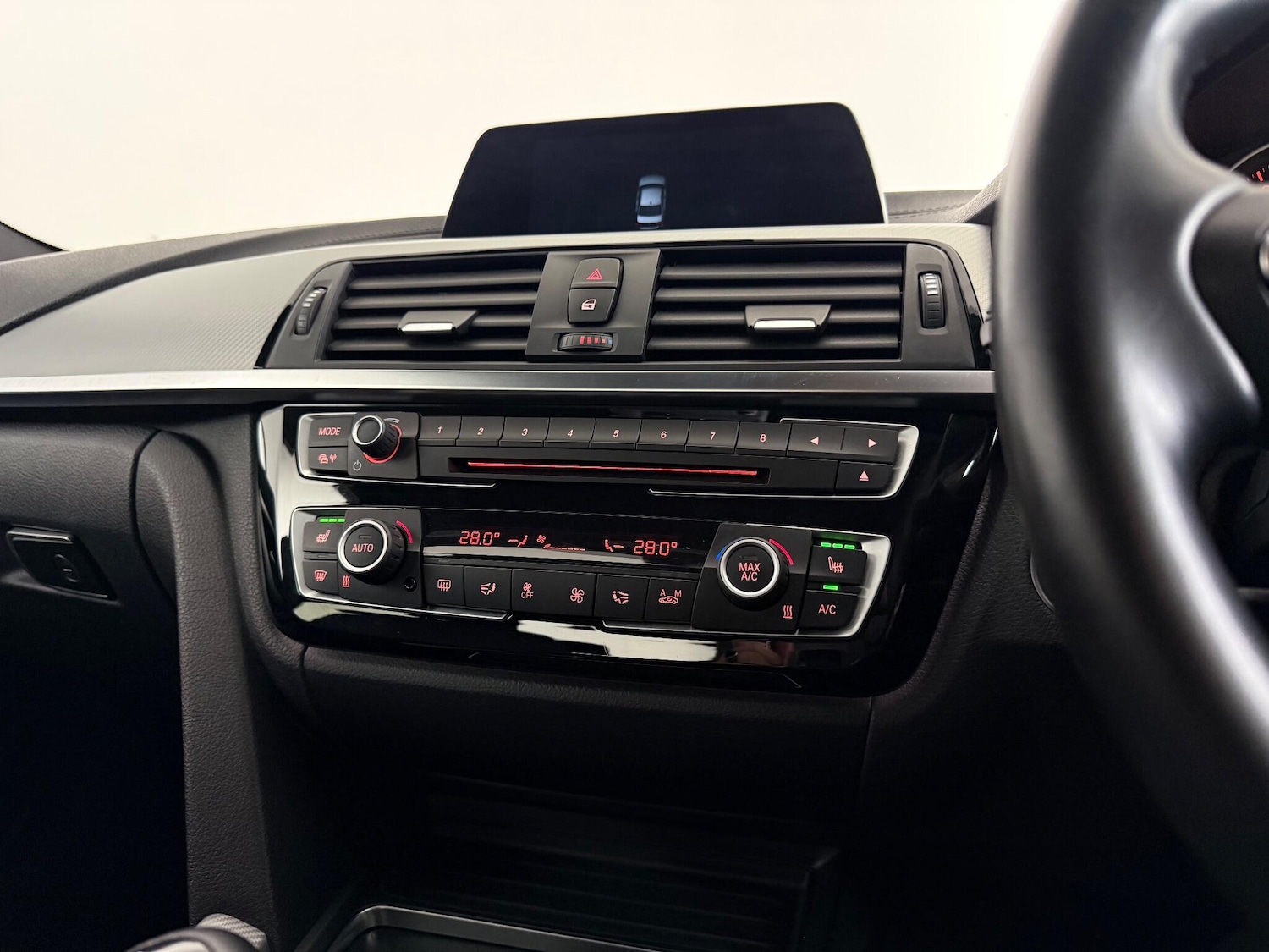 Used BMW 3 Series 2018 for sale - 76584687: Photo 45