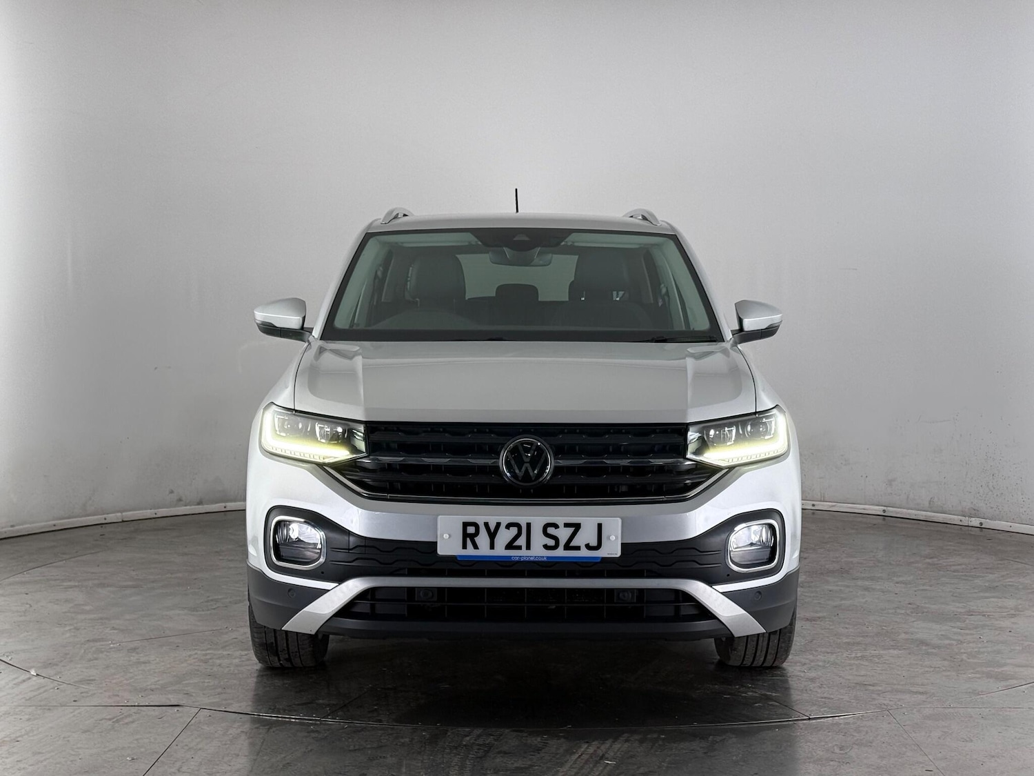 Used Volkswagen T-Cross 2021 for sale - 77181098: Photo 2