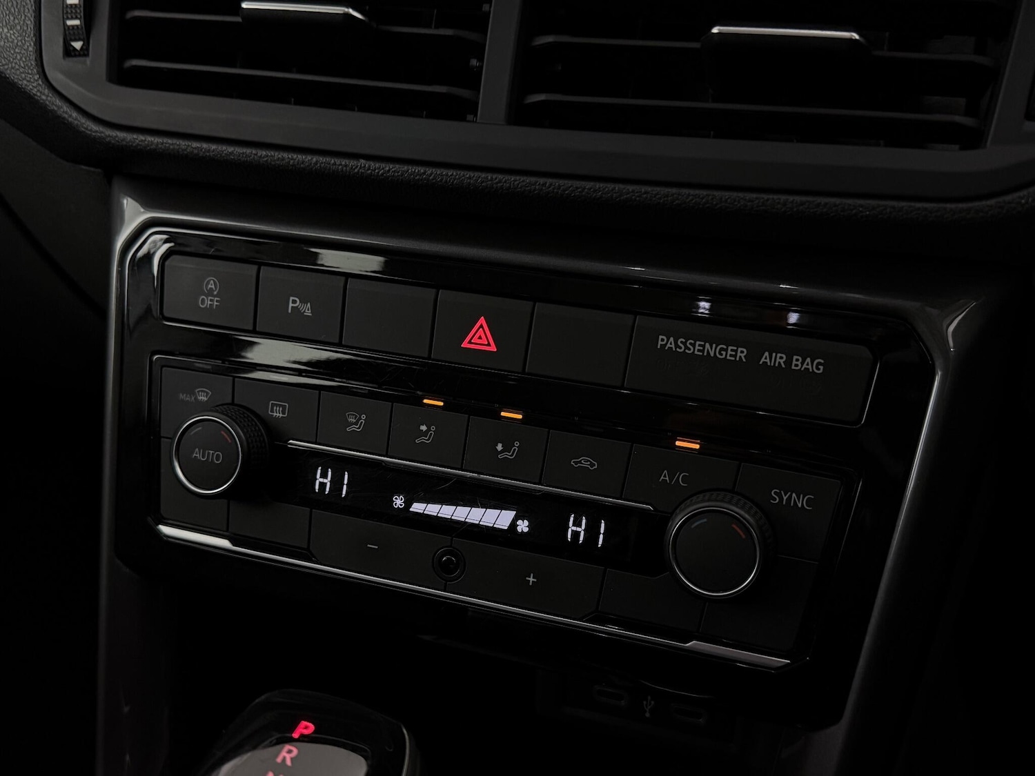 Used Volkswagen T-Cross 2021 for sale - 77181098: Photo 35