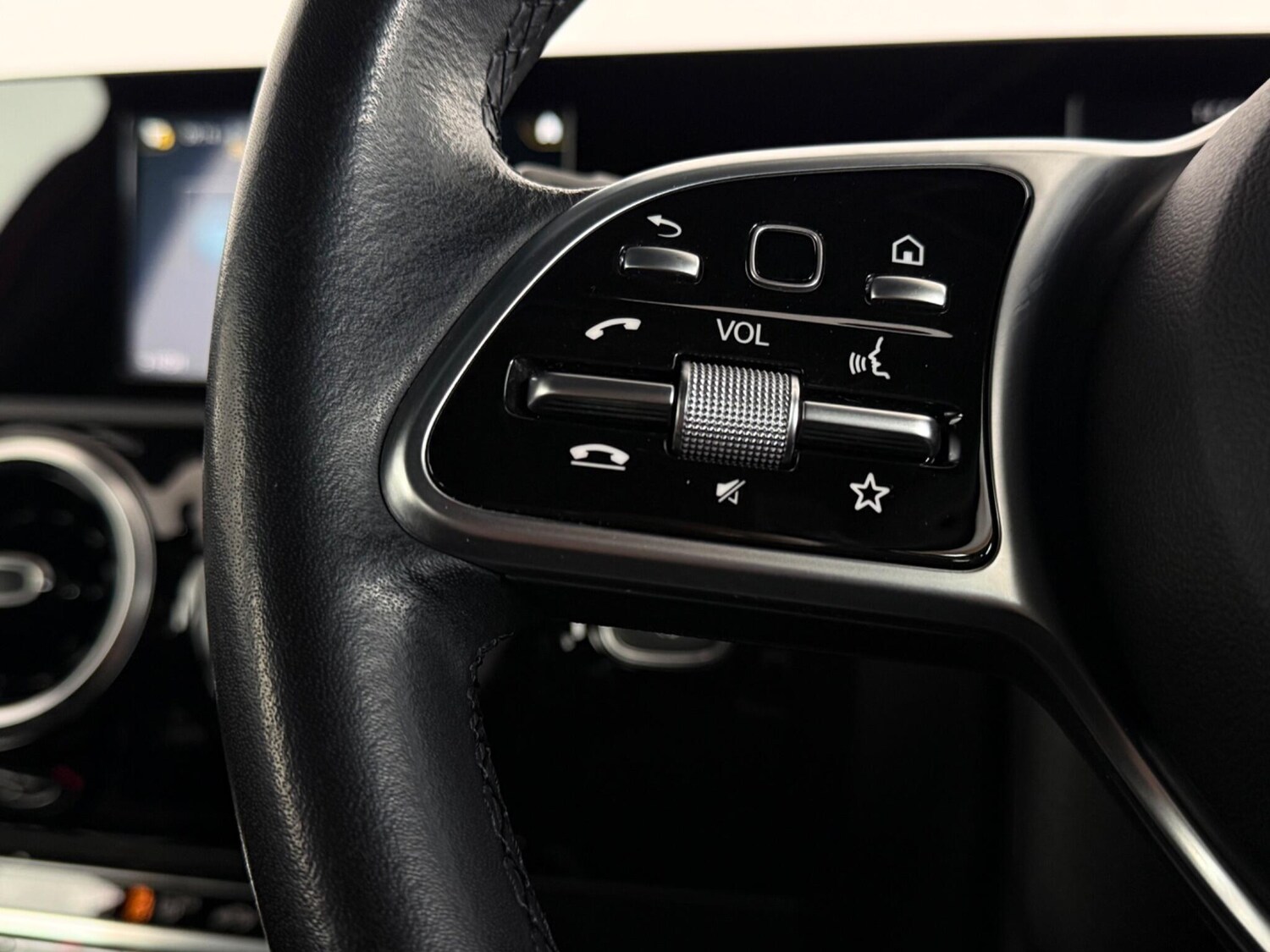 Used Mercedes-Benz A-Class 2019 for sale - 77689189: Photo 13