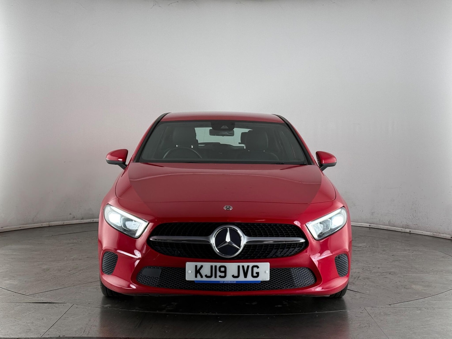 Used Mercedes-Benz A-Class 2019 for sale - 77689189: Photo 2