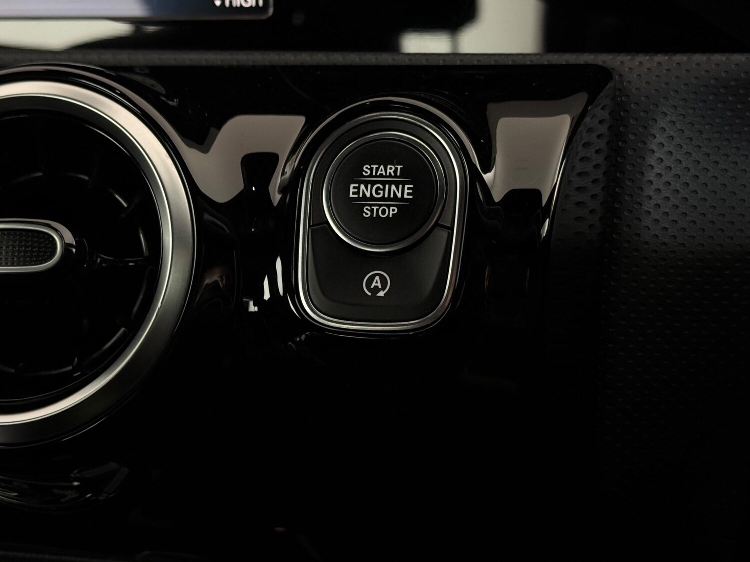 Used Mercedes-Benz A-Class 2019 for sale - 77689189: Photo 23