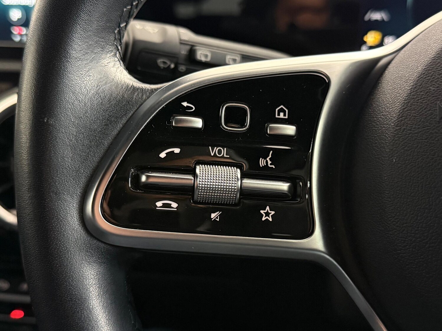 Used Mercedes-Benz A-Class 2019 for sale - 76742660: Photo 23