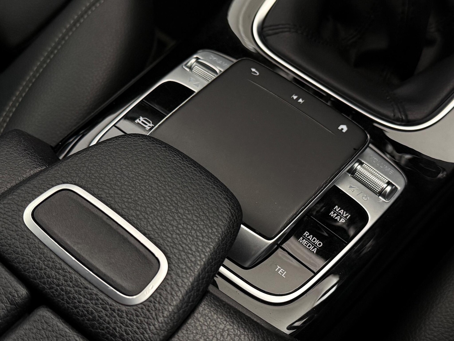 Used Mercedes-Benz A-Class 2019 for sale - 76742660: Photo 35