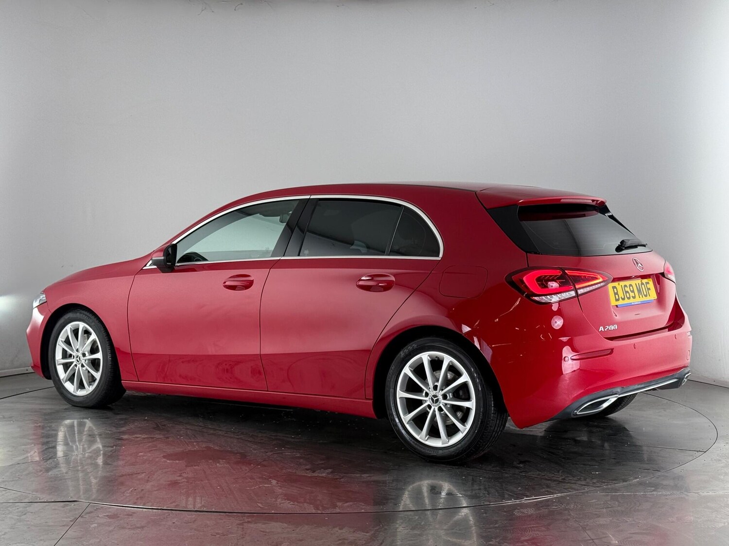 Used Mercedes-Benz A-Class 2019 for sale - 76742660: Photo 5