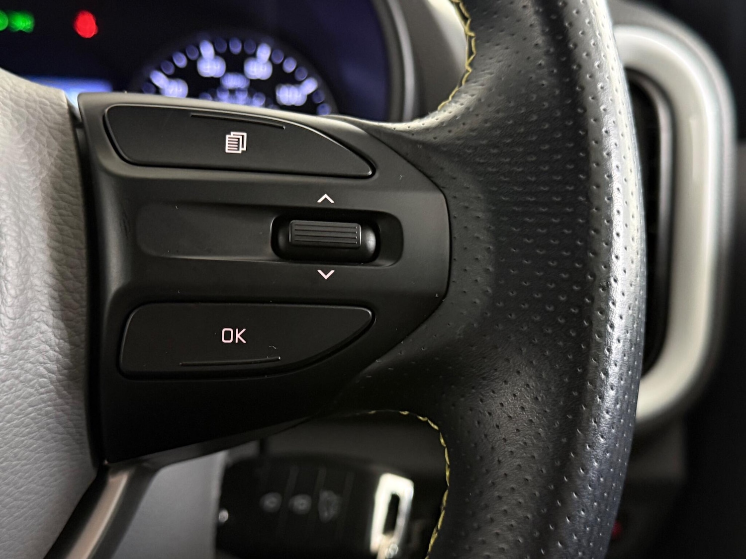 Used Kia Picanto 2019 for sale - 76898541: Photo 24