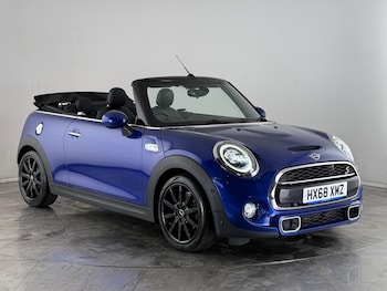Used MINI Convertible 2018 for sale - 76468295: Photo