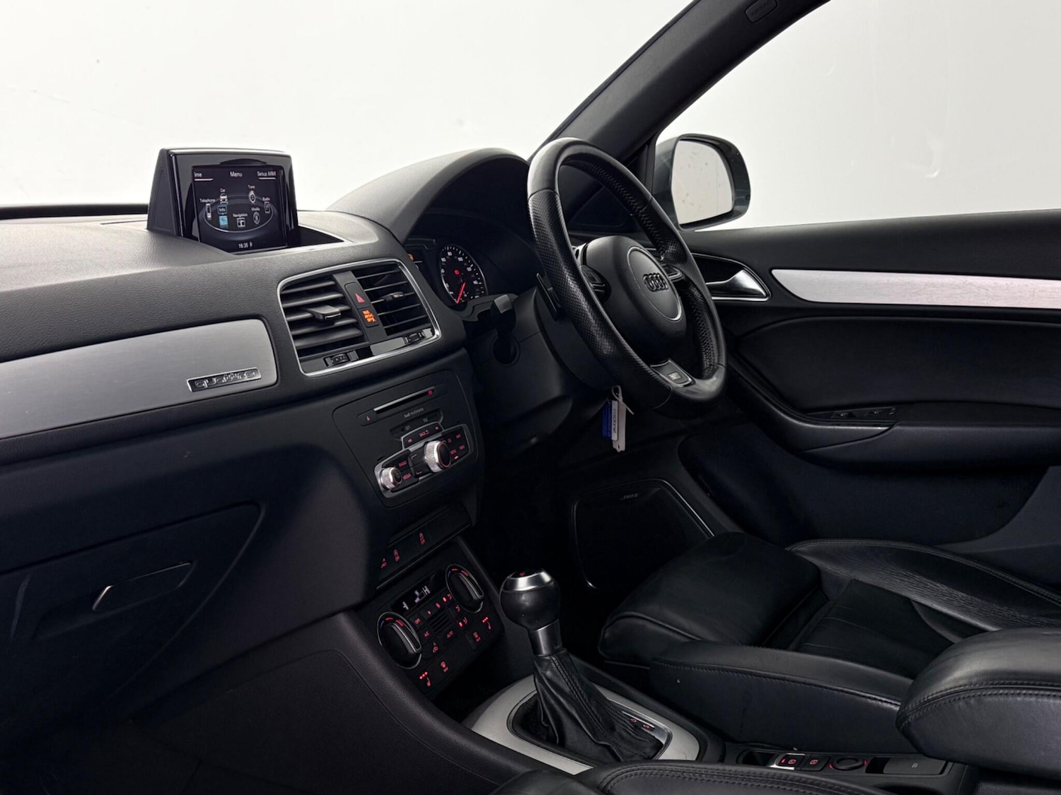 Used Audi Q3 2016 for sale - 78132073: Photo 12